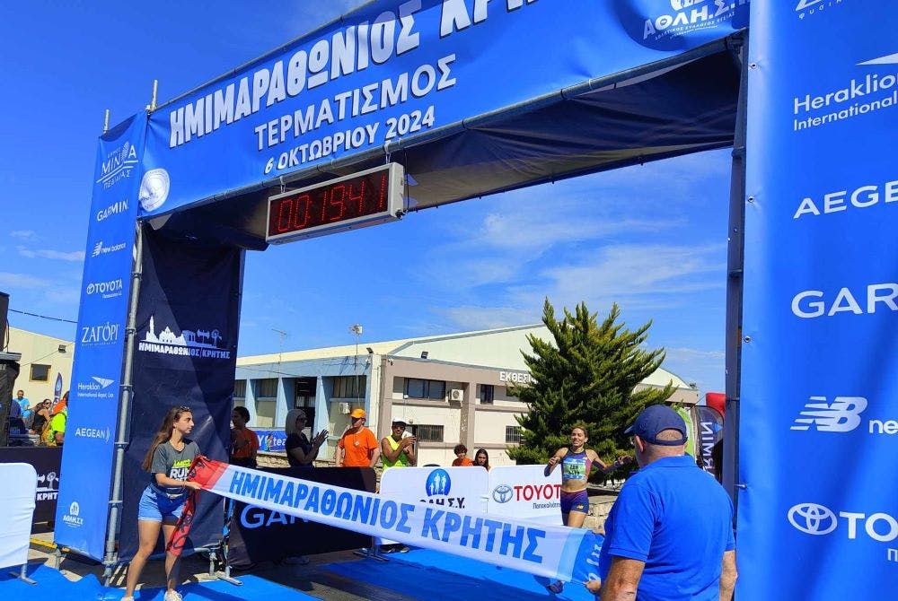 Ημιμαραθώνιος Κρήτης: Πρωταγωνιστές Βότσος και Ανδρικοπούλου-vid runbeat.gr